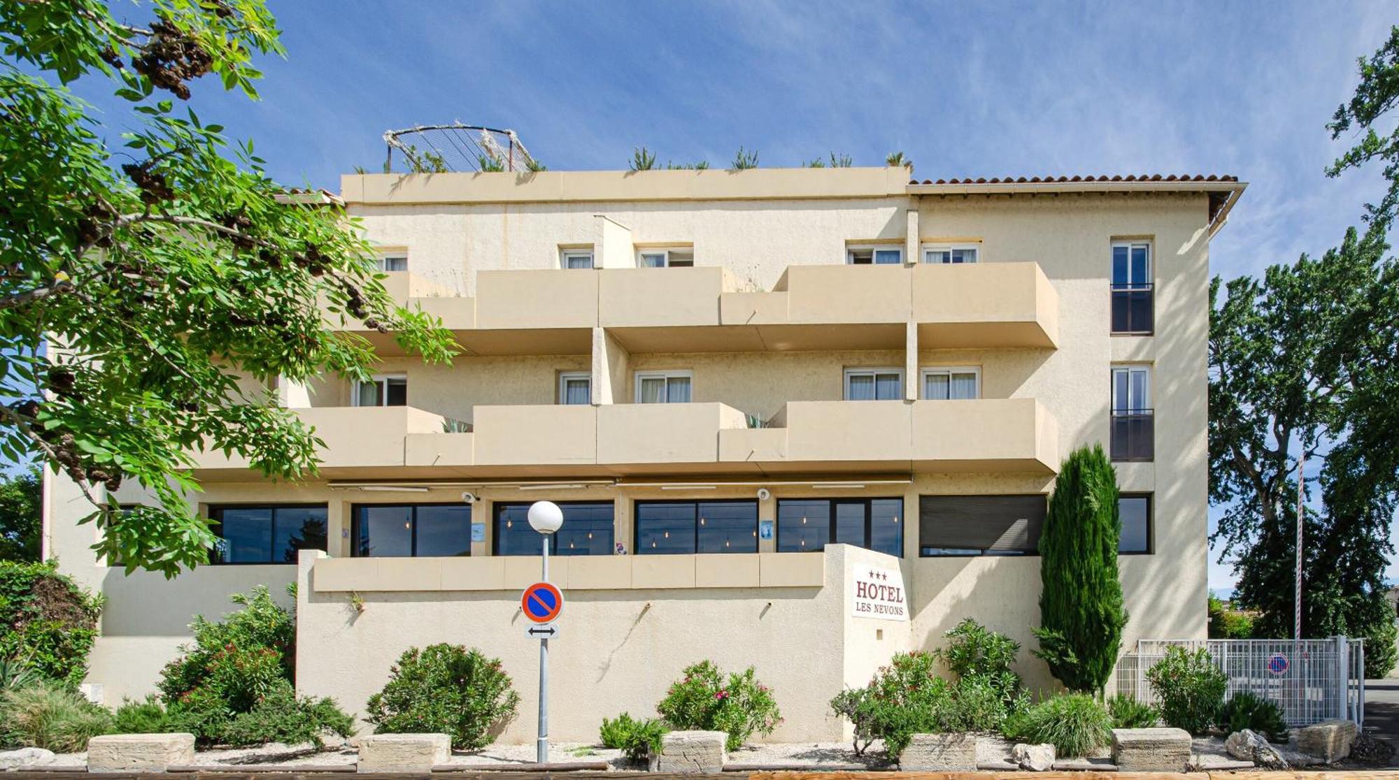 Hotel Les Nevons LʼIsle-sur-la-Sorgue Exteriér fotografie