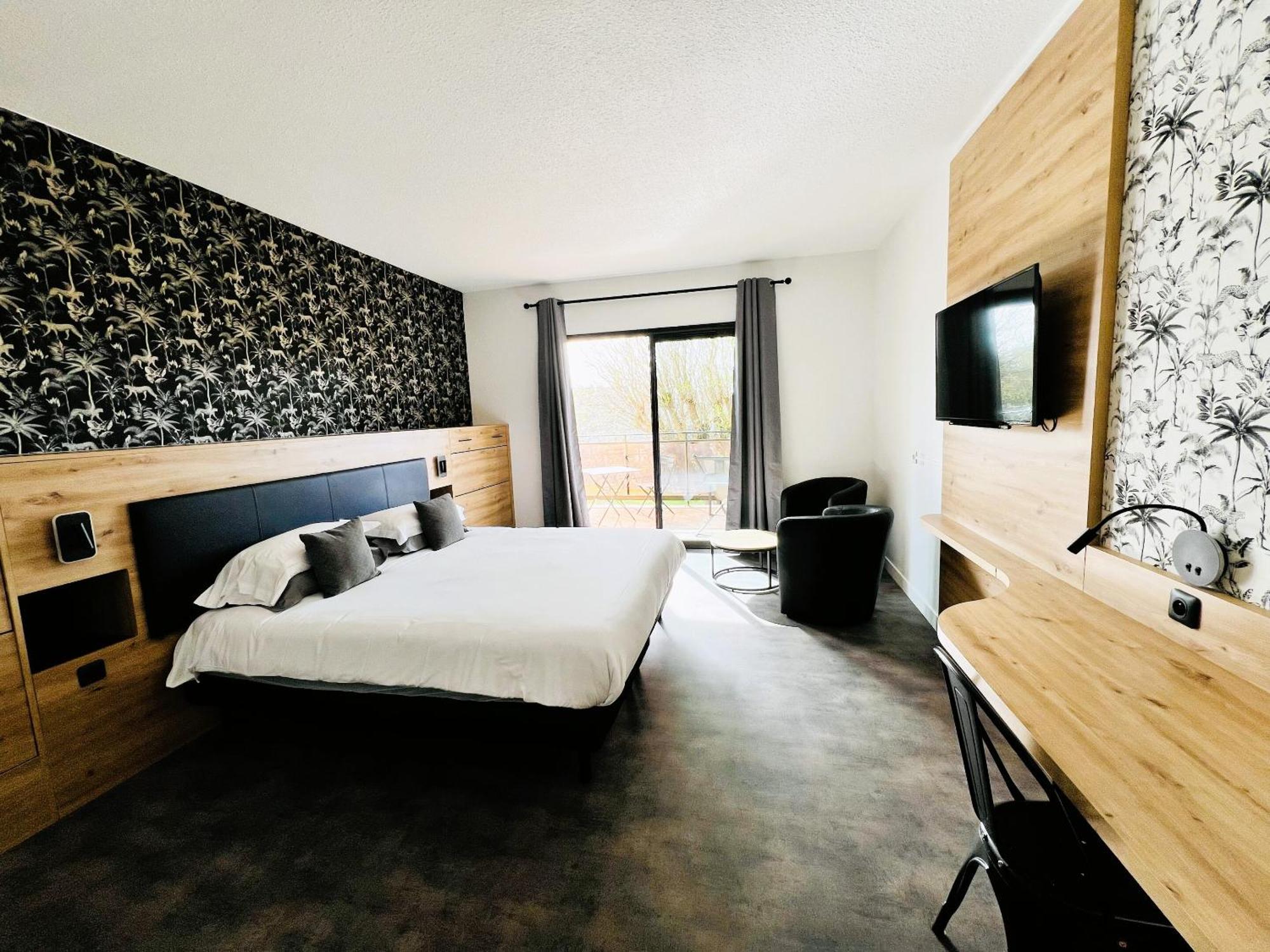Hotel Les Nevons LʼIsle-sur-la-Sorgue Pokoj fotografie